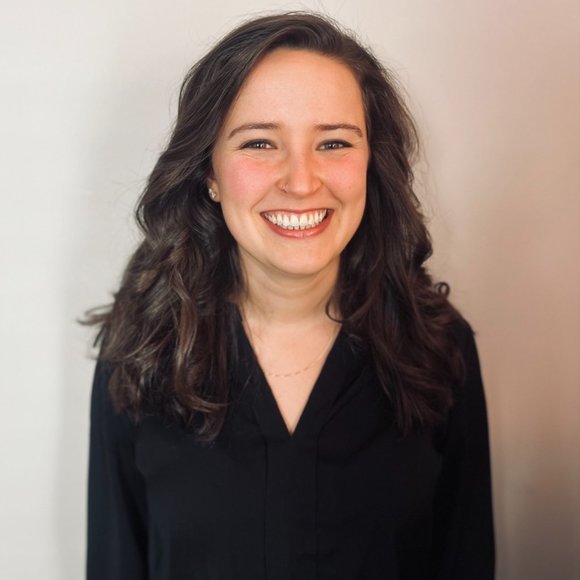 Meet your Posher, Lindsay - Picture 1 of 2